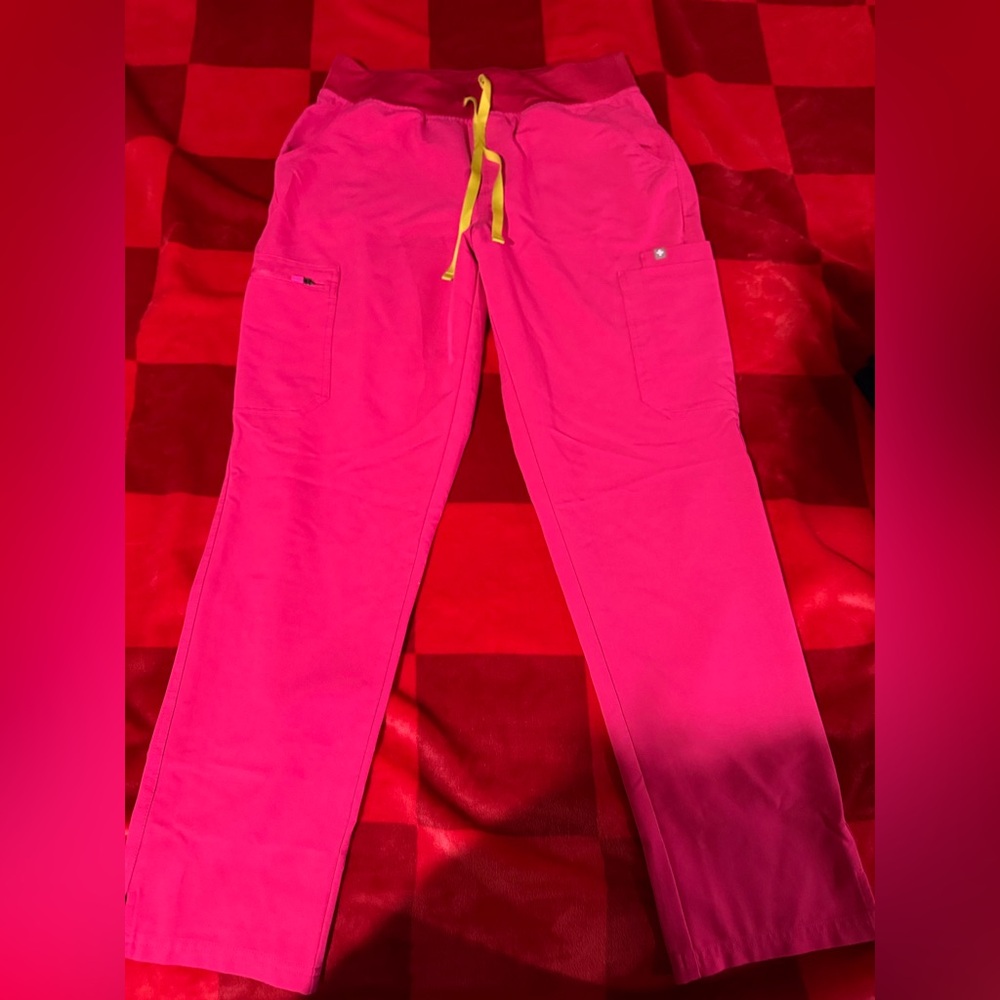 Women's Shocking Pink Yola™
High Waisted - Skinny Scrub
Pants L - Shocking Pink